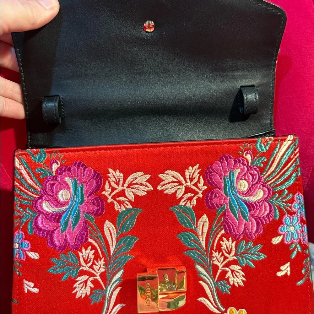 Gucci Mini Sylvie in Red Floral Jacquard - Picture 4 of 10